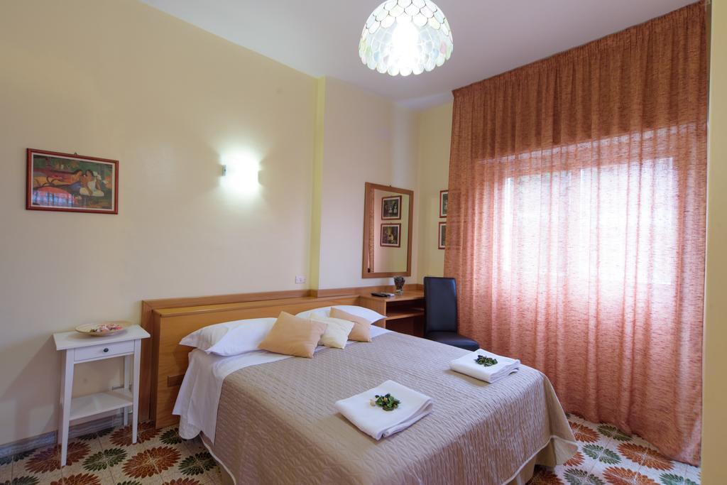 Hotel San Giacomo à SantʼAlessio Siculo Extérieur photo